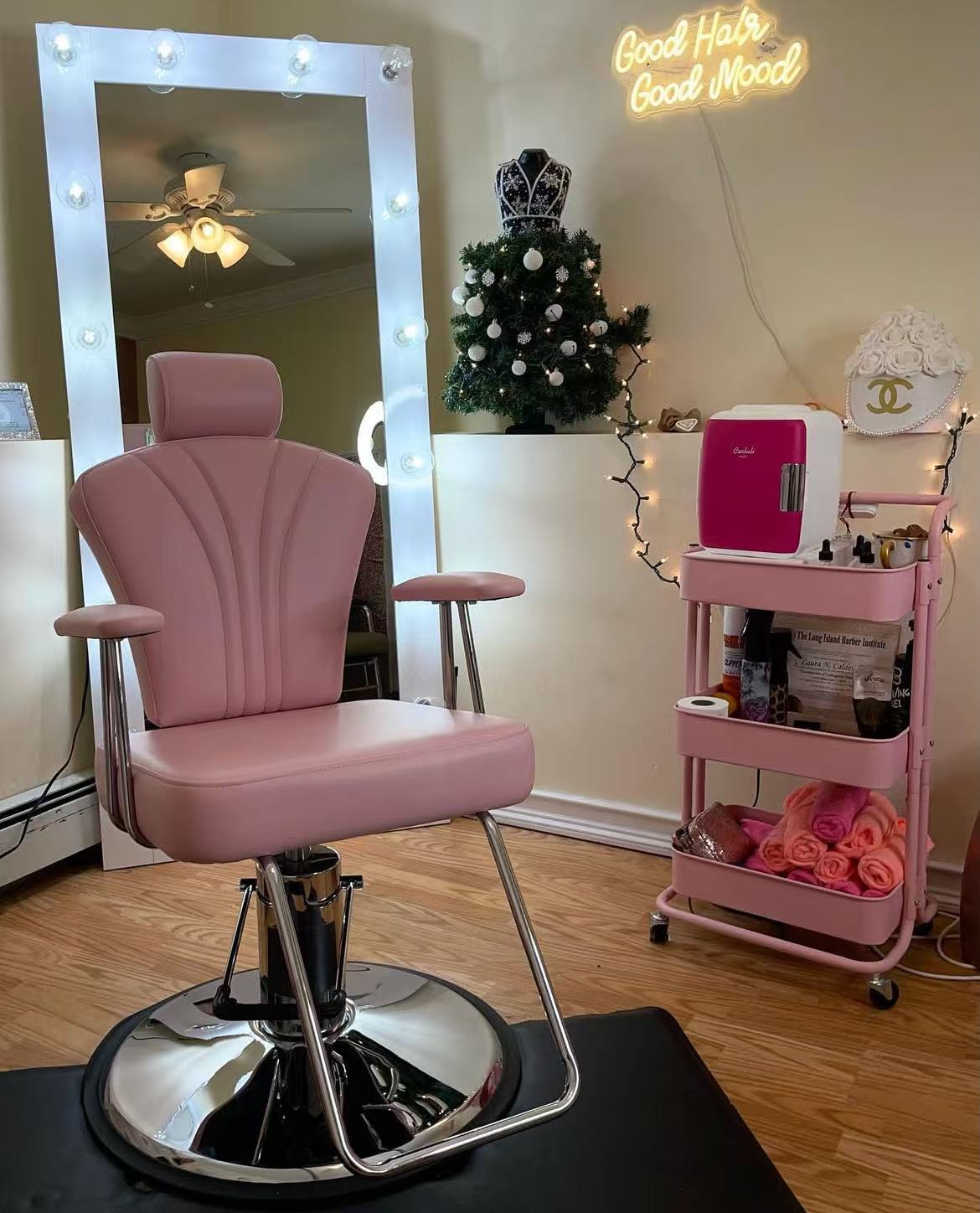 Moda tarzı özel güzellik salon - Makeup Beauty Lounge incelemesi ve fiyatı