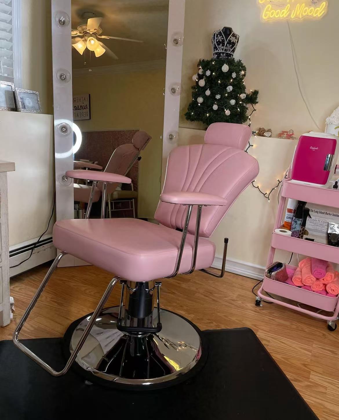 Moda tarzı özel güzellik salon - Makeup Beauty Lounge incelemesi ve fiyatı