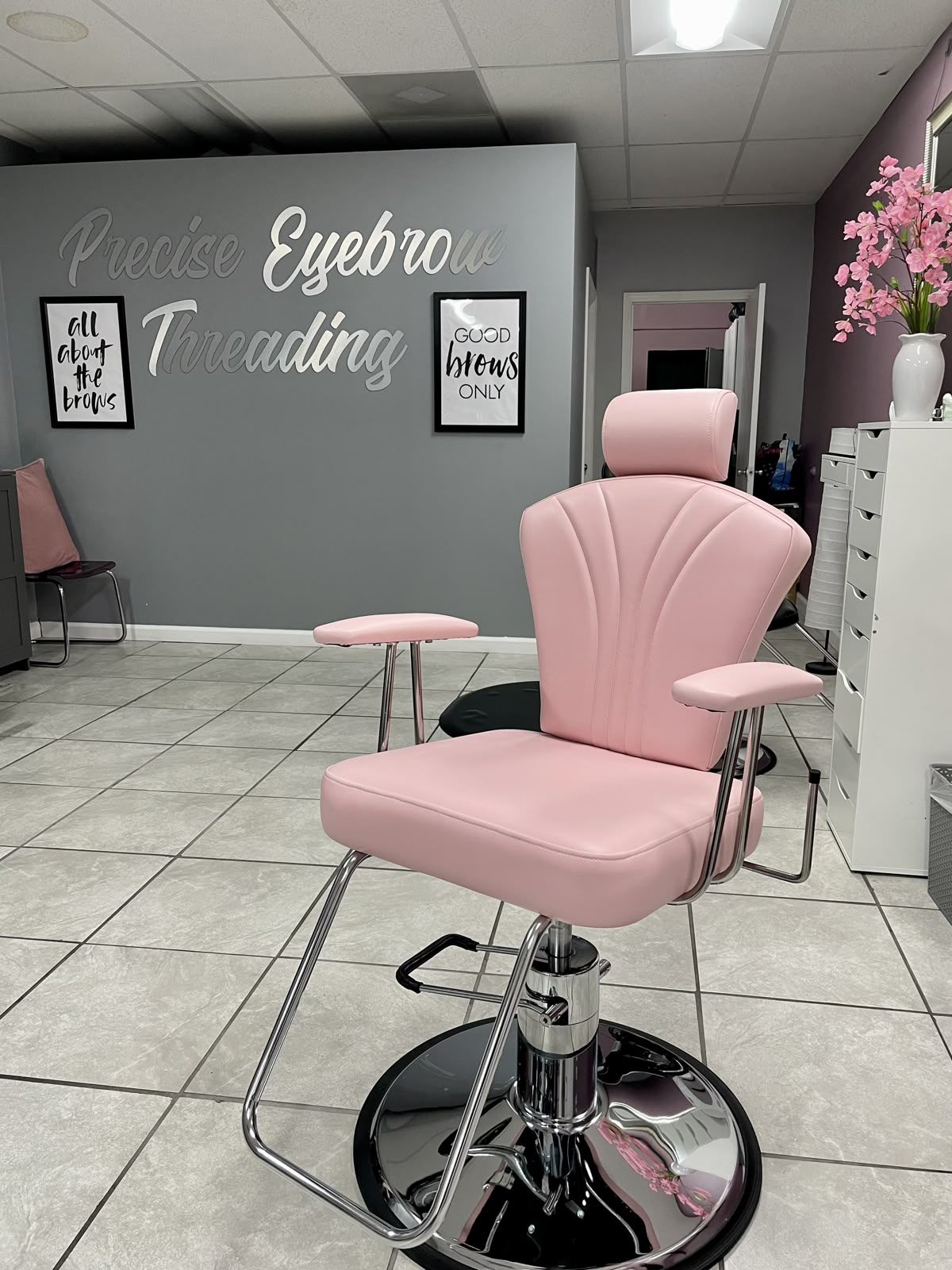Moda tarzı özel güzellik salon - Makeup Beauty Lounge incelemesi ve fiyatı