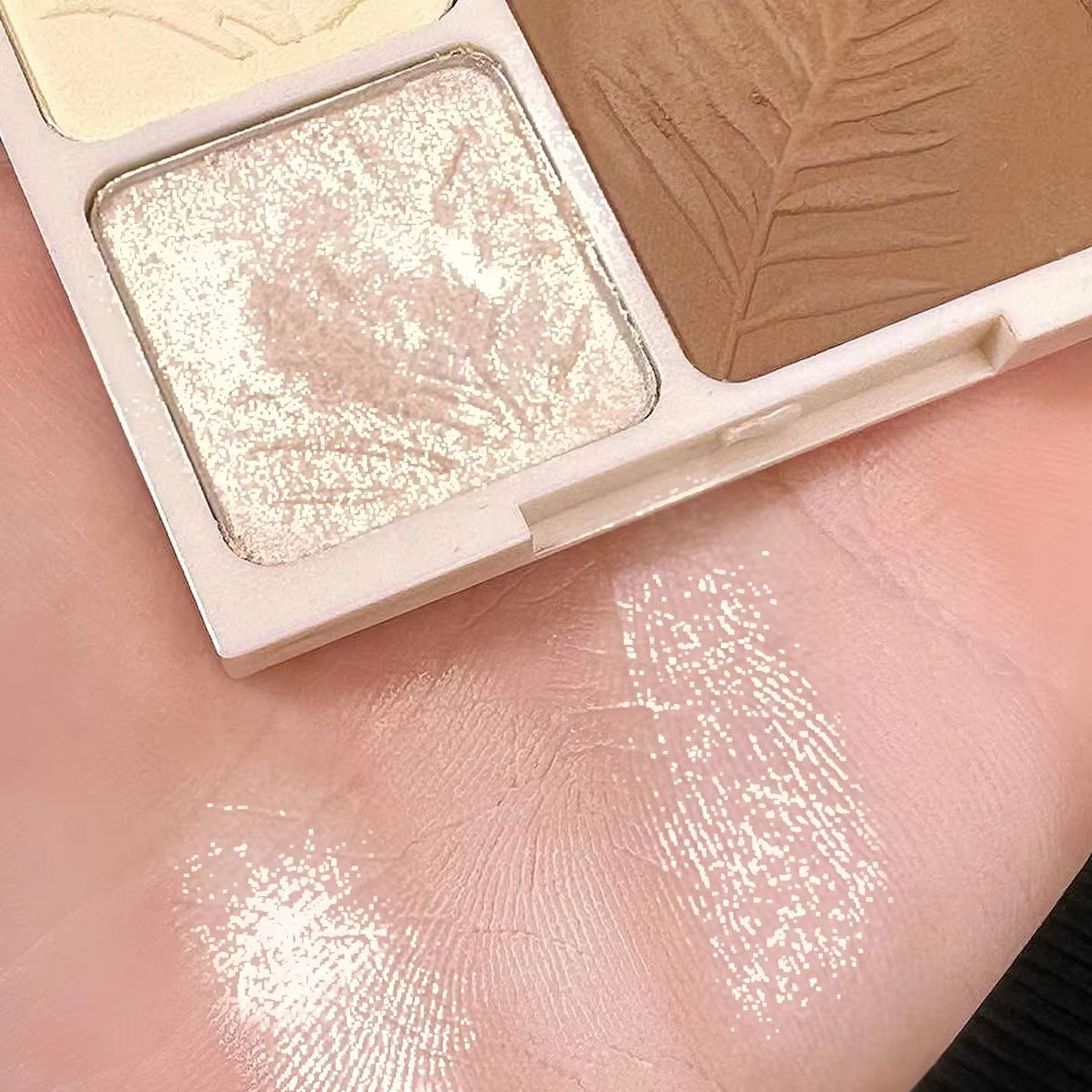 1/2 adet dört renkli rötuş pla - Highlighter Bronzer Palette incelemesi ve fiyatı